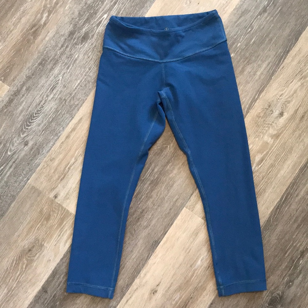 Lululemon Wunder Under Crop Size 4